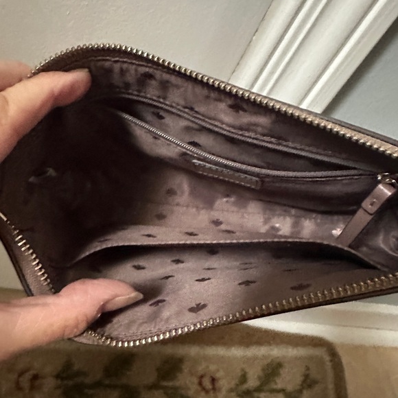 Kate Spade Weller Street Declan Dusk Cityscape Crossbody bag. Retails $248 - Picture 4 of 10